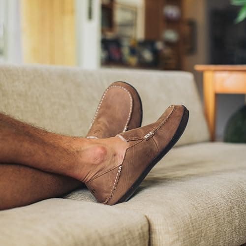 OLUKAI Moloa Slipper, Men's Premium Leather Slip-On Shoes, Soft Genuine Shearling Lining & Gel Insert, Drop-In Heel & All-Day Comfort, Toffee/Dk Wood, 10