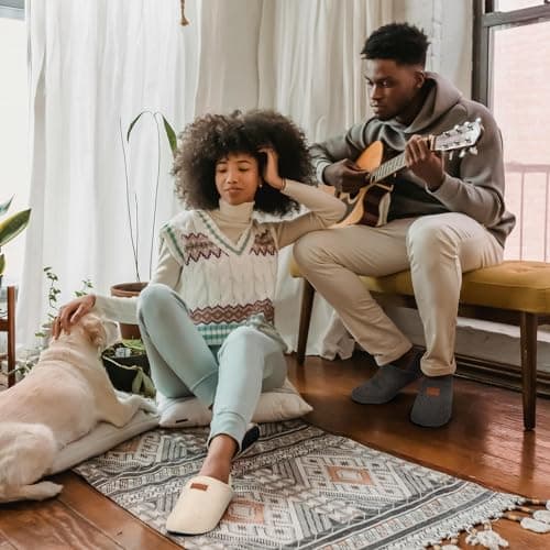 ATHMILE House Slippers for Women Men Indoor Barefoot Slippers Socks Furry Slip on House Shoes Cozy Comfy for Home Bedroom Travel Yoga Women 8-8.5 Beige Leopard